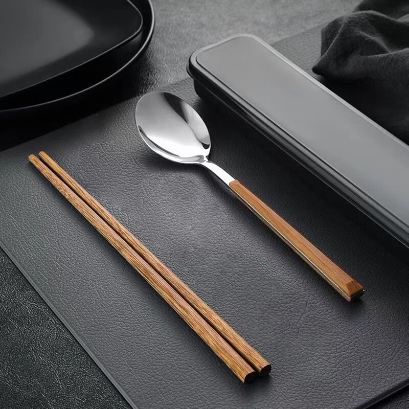 Saint-Bile stainless steel portable tableware creative imitation wood grain spoon chicken wing wood chopsticks 2-piece set Portable spoon chopsticks 2-piece set