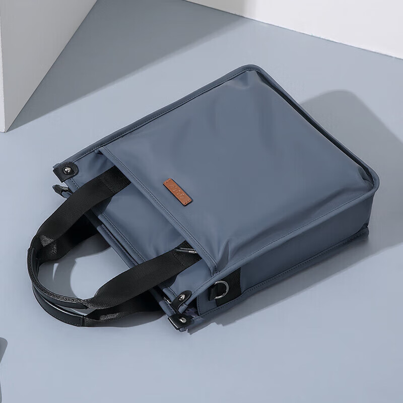 Golf (GOLF) business briefcase men's handbag multi-compartment vertical shoulder crossbody bag ipad bag casual men's bag gray blue