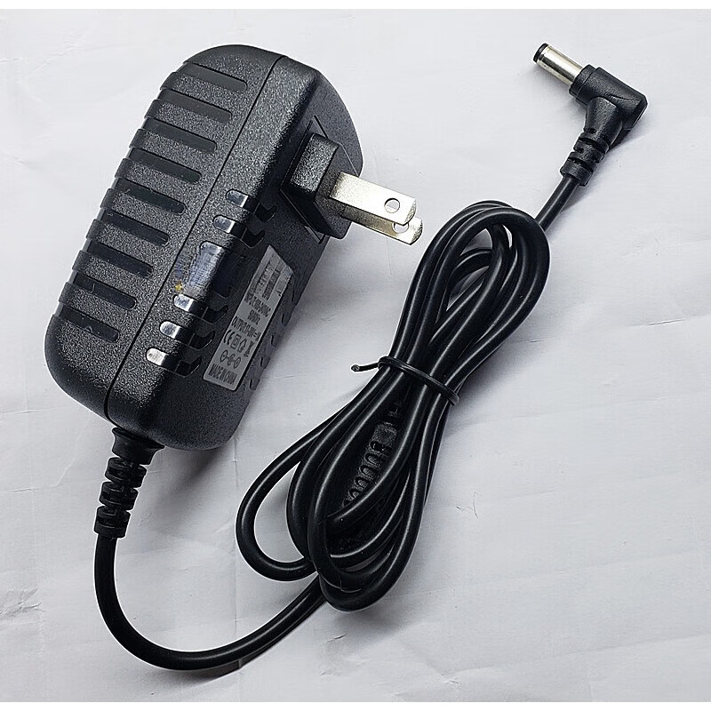 Suitable for Dr. Bose soundlink iii3 generation ii2 generation Bluetooth wireless audio 17-20V1A charger 1 meter straight head