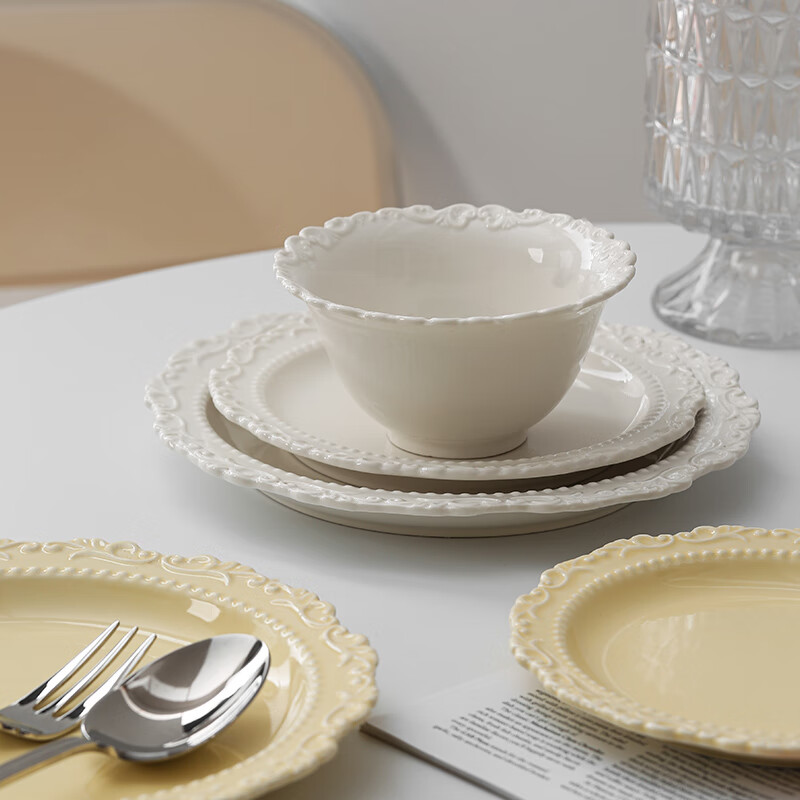 Honor Time French ins embossed plate retro-style ceramic dinner plate home plate dinner plate fruit plate dish plate cream high-end tableware white shallow plate 6 inches