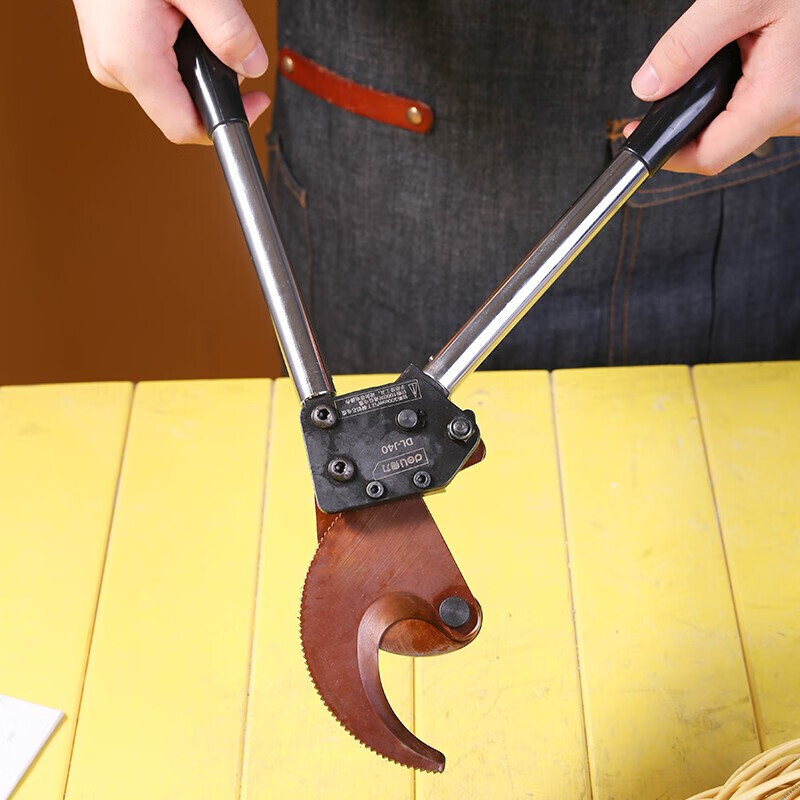 Deli ratchet cable cutter large mouth cable scissors gear type bolt cutter wire rope scissors DL-J40 40mm ratchet cable cutter