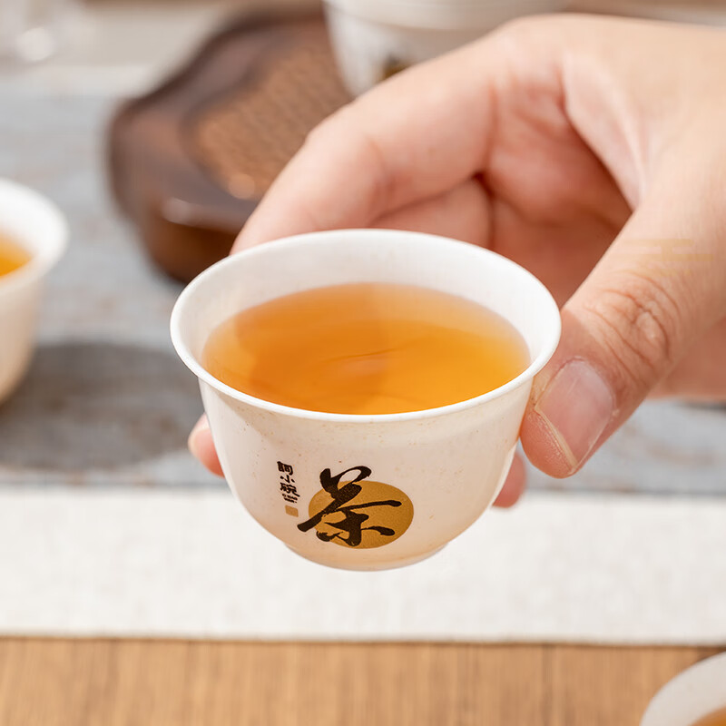 Ci small bowl, disposable kung fu tea cup, rice husk small hospitality cup, high-end tea set, food grade thickened anti-scalding LOGO customization, 50 kung fu tea cups + 1 gray cup holder