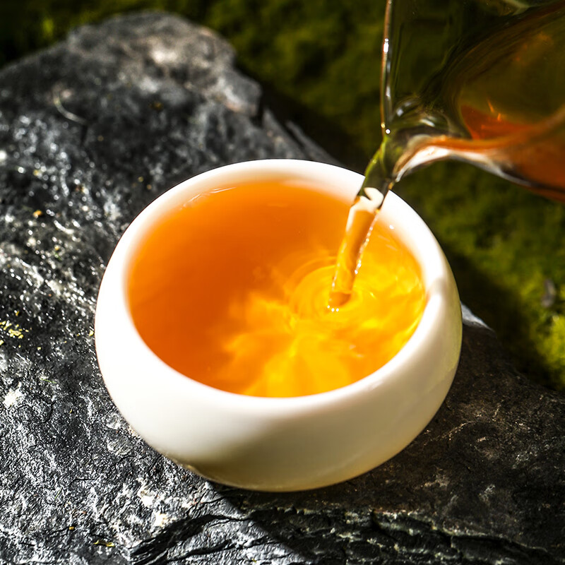 Sanyin Tea Pu'er Tea 10 Years Old Icelandic Raw Tea 6 Years Old Banzhang Menghai Pu'er Ripe Tea Combination Pack 357g*2 Cake