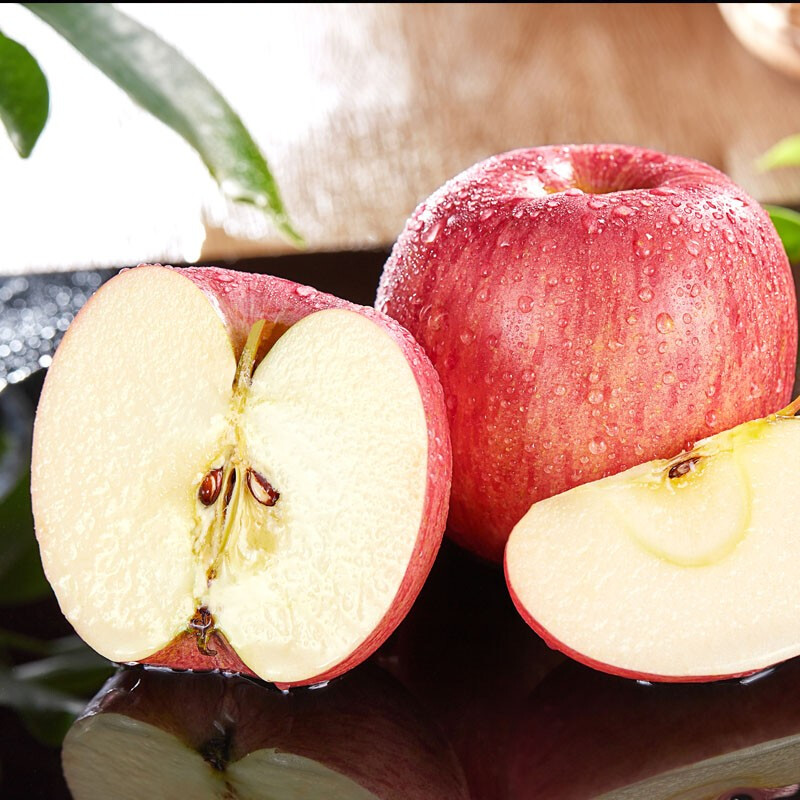 Yantai Apple Fruit Qixia Red Fuji Fresh Fruit Shandong Specialty Crisp Sweet Premium Fruit Net Weight 2.5 Jin (Fruit Diameter More than 80mm)