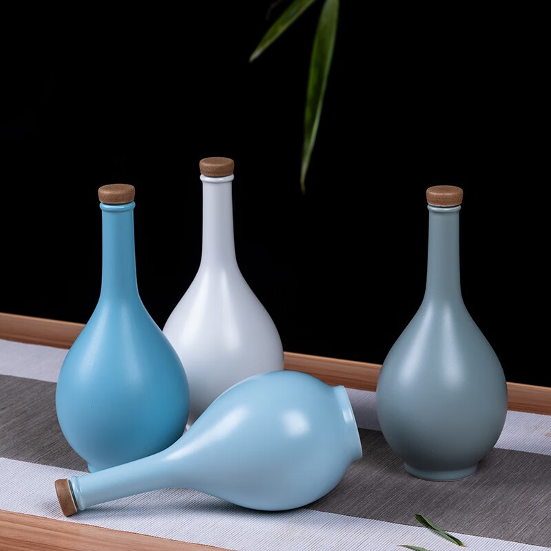 Zhongrun porcelain one pound wine bottle ceramic ornaments antique high-end creative wine bottle household sealed wine jar sake bottle jar empty bottle matt white