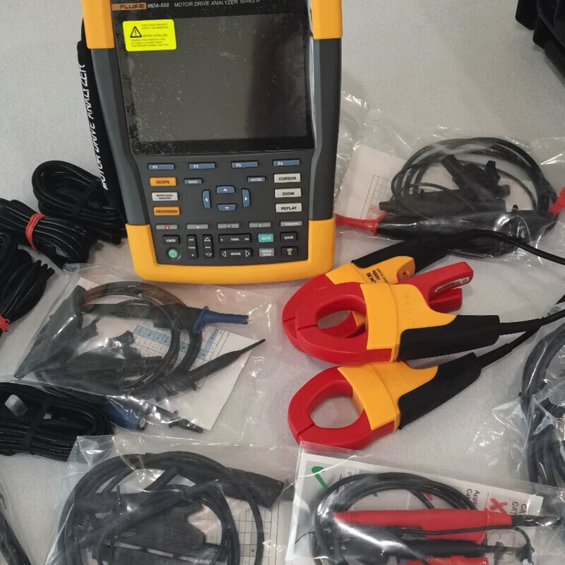Fluke FLUKE190-104-III-S oscilloscope MDA-550-III motor drive analyzer FLUKE190-104-III-S