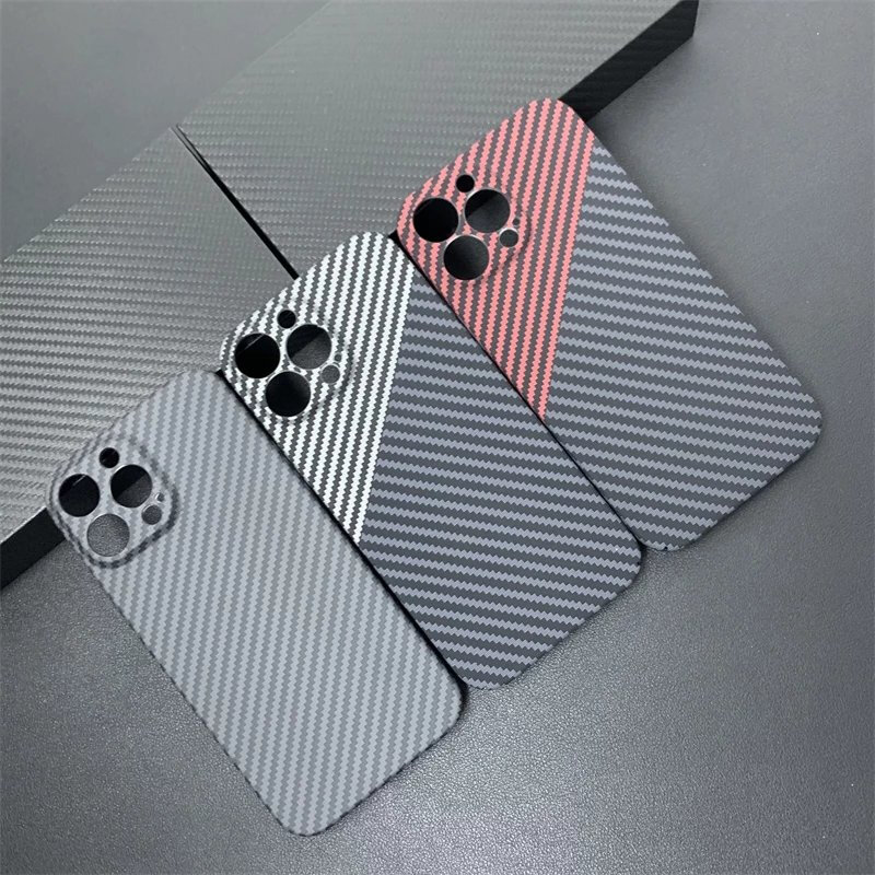 Suitable for new Apple 15ProMax mobile phone case iPhone14Pro Kevlar carbon fiber pattern 13ProMax all-inclusive embossed boys carbon fiber texture all-inclusive black and red iPhone 14 Pro Max