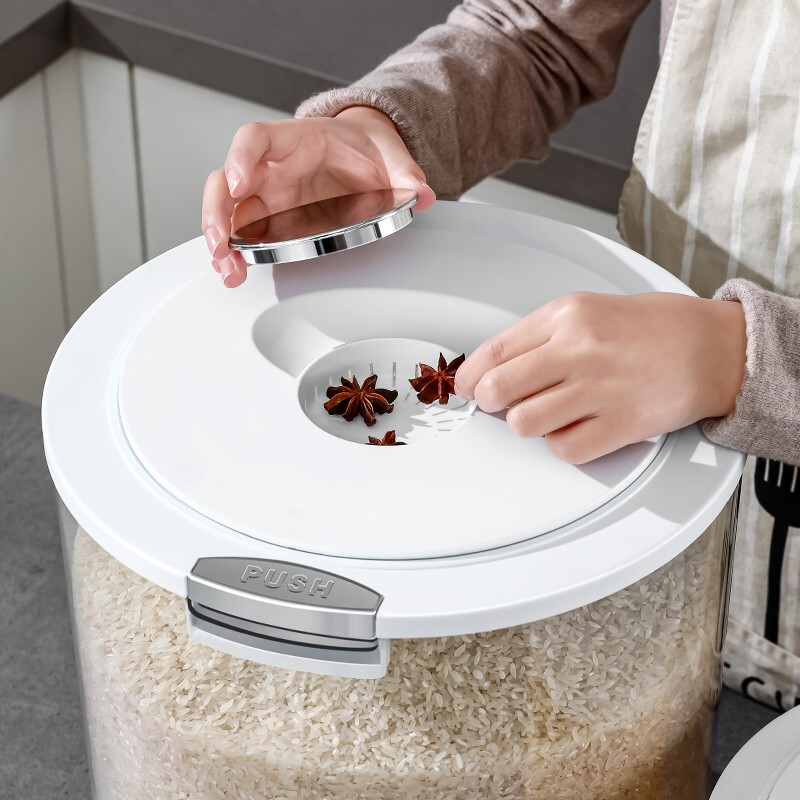 Xingyou large-capacity rice bucket sealed rice storage box household moisture-proof and insect-proof rice tank kitchen food grade thickened transparent packaging pearl white 20 catties + measuring cup