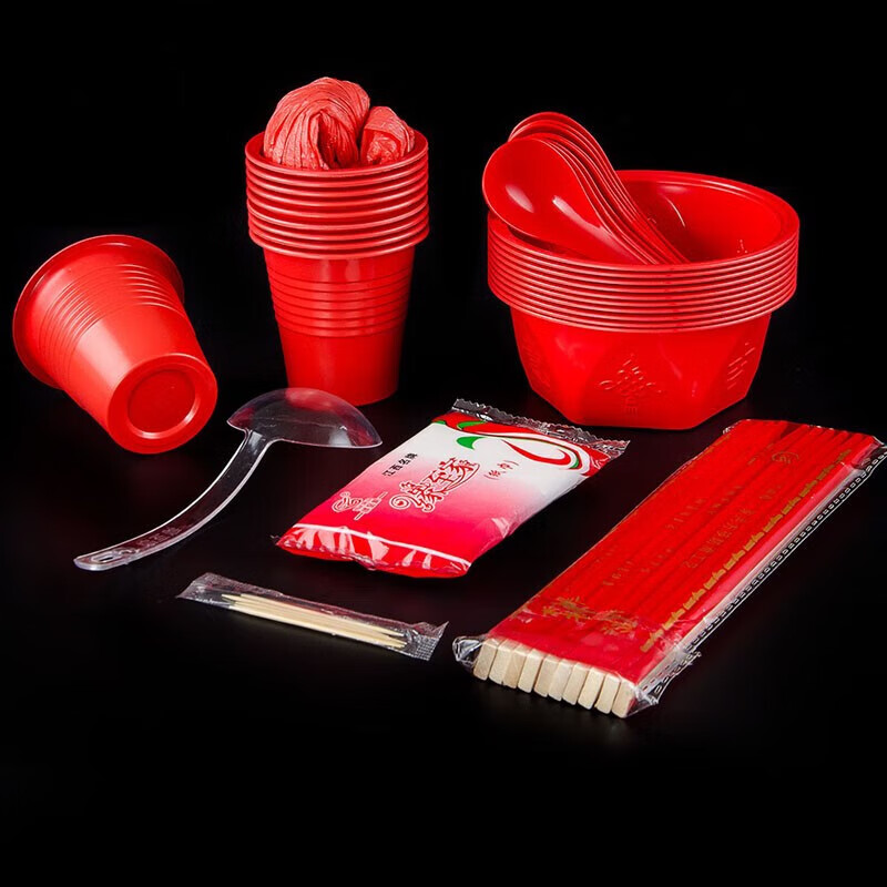 Shen Fu disposable bowls and chopsticks set for banquets, household wedding banquets, red plastic tableware, environmentally friendly thickened cups, saucers and spoons, four-piece set 325ml pure red bowl + cups, spoons and chopsticks, 50 sets