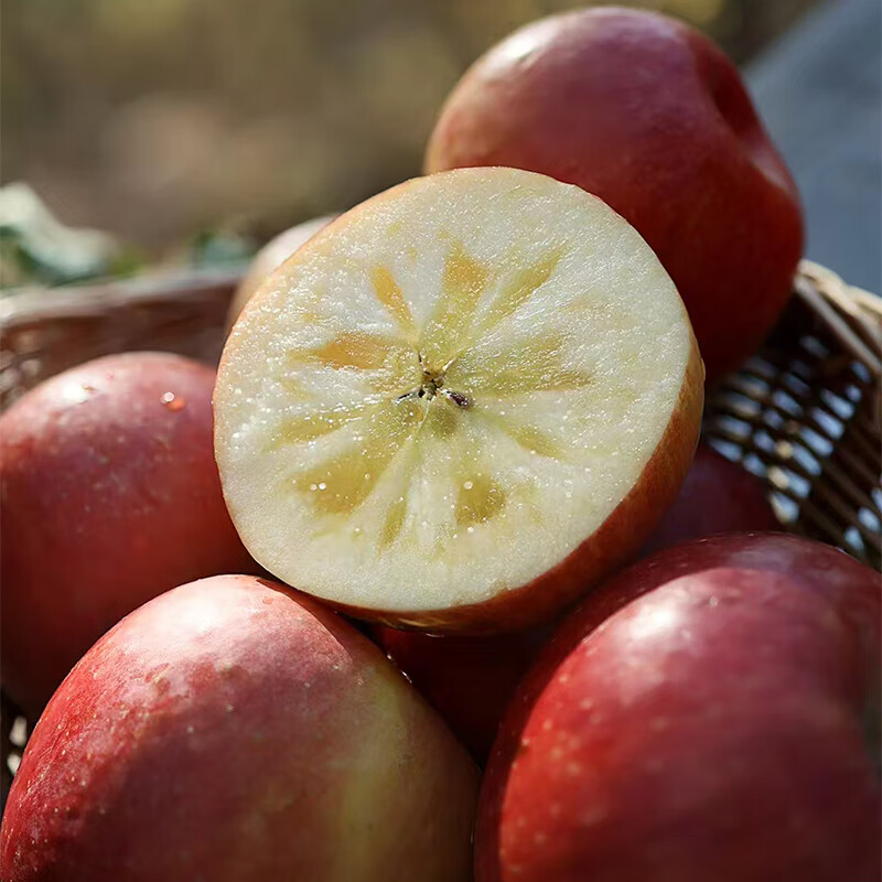 Interesting taste of Xinjiang Aksu rock candy heart apple, net weight 8.5 catties, single fruit starting from 80mm, first-class fresh fruit straight from the source