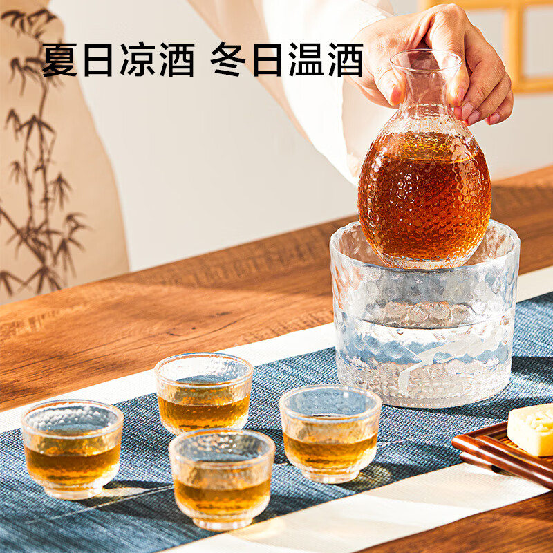 Made in Tokyo, wine set, handmade hammered Japanese sake jug, rice wine warmer, hot pot, wine cup, 1 pot, 1 cylinder, 4 cups