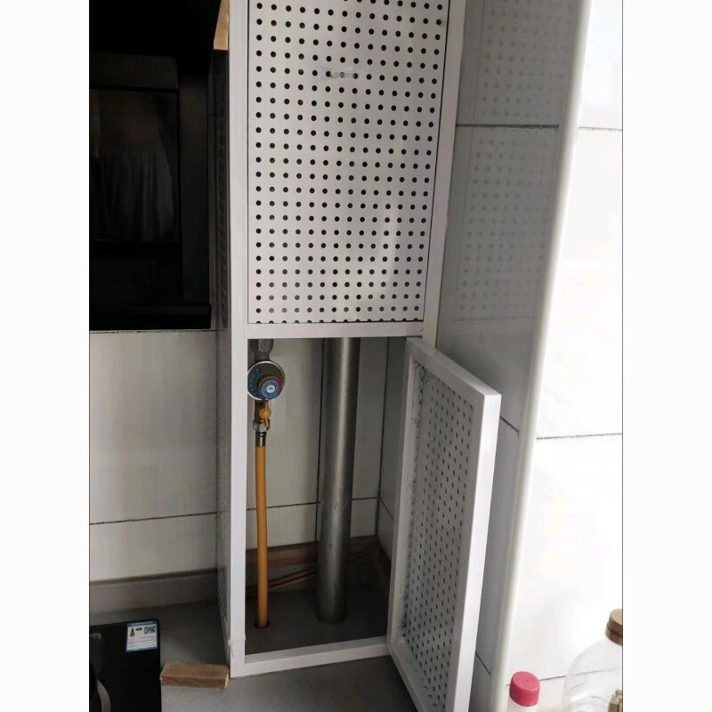 Perforated board covers sewer pipes for balcony, kitchen, bathroom, water heater, gas pipe to cover up and beautify decoration without punching. White. Measure the width and height of each side and contact customer service.