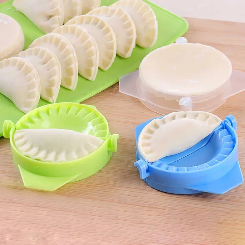 Chuyi household dumpling making machine dumpling wrapper mold hand-made dumpling pressing machine kitchen gadget 1 pack random color