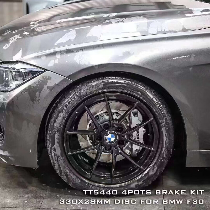 TTSPORT5440 brake caliper upgrade and modification kit is suitable for Yingshi Penang Xila Corolla Magotan Kia K5 TT5440 with 330 discs. The Hetou bridge code is black by default.