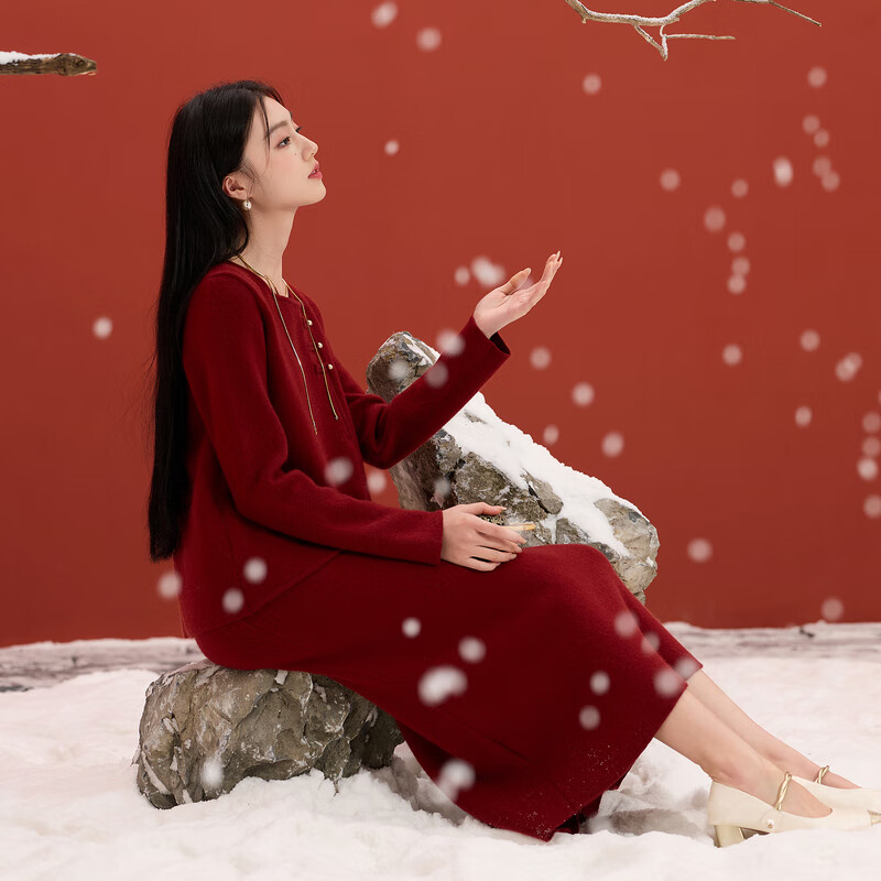 Sancai 2025 winter new Chinese style lucky red knitted suit sweater high waist skirt two-piece set M