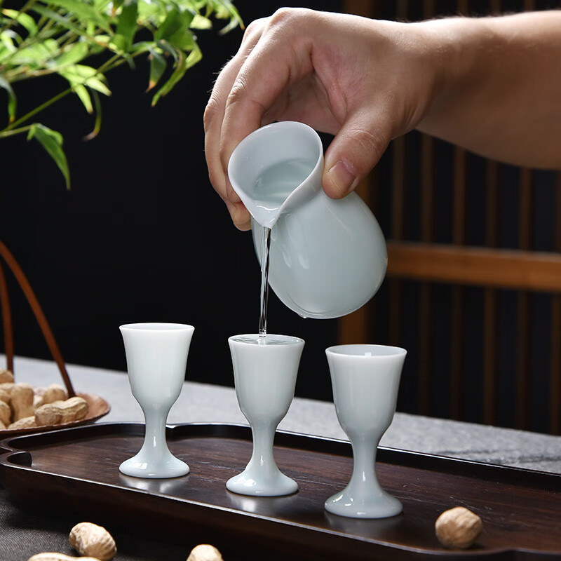 Xiongwochi high-end white wine cup set mutton fat jade porcelain wine set ceramic household wine divider Chinese style spirit cup gift box Yingqing wine set-6 pots 6 cups gift box