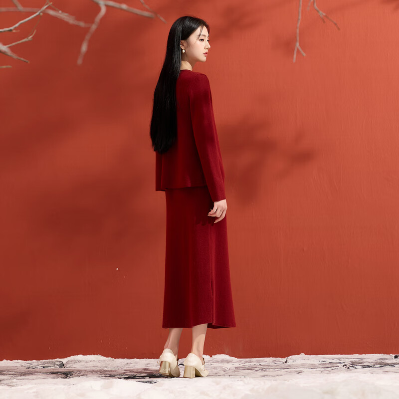 Sancai 2025 winter new Chinese style lucky red knitted suit sweater high waist skirt two-piece set M
