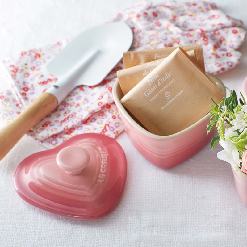 Cool color (Le Creuset) French cool color LeCreuset creative heart-shaped baking jar ceramic jar with lid baking bowl household water-proof stew pot stew pot with lid heart-shaped baking jar orange