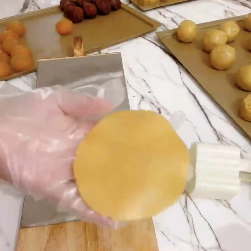 Magic Dou Shenghuo quick-pressed moon cake dough and rice dumpling wrapper to make rice cakes, pressed ginkgo Qingming fruit pressed cakes and steamed buns, household solid wood pressing artifact, thickened solid wood + large stainless steel model/*