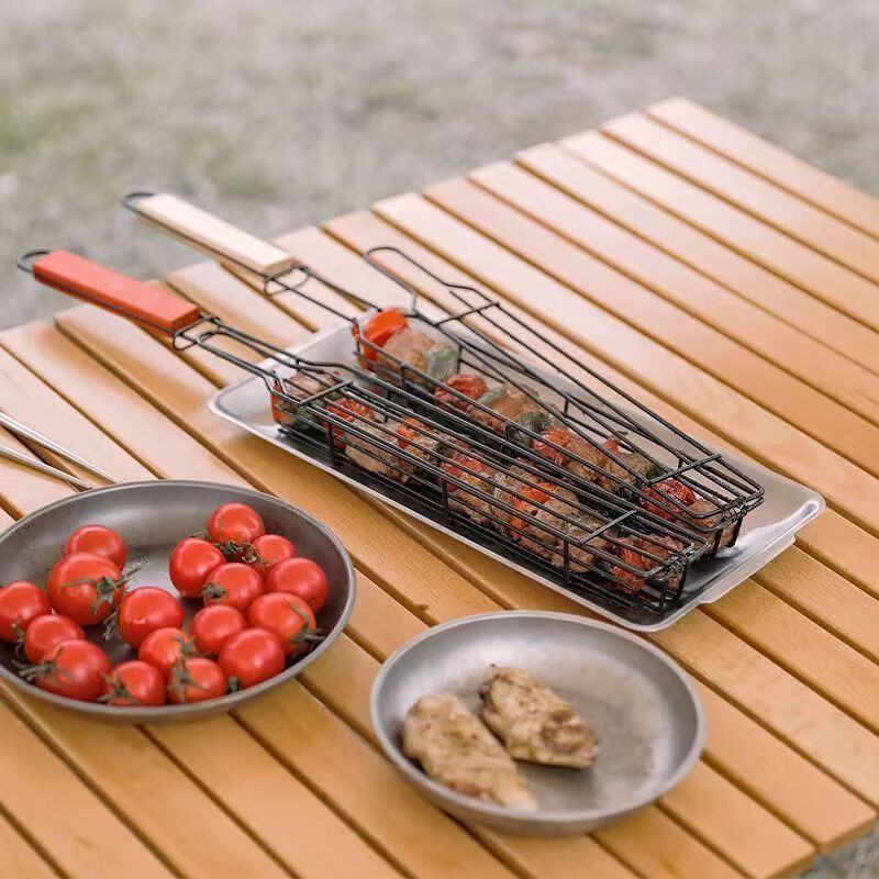 LZJV wooden handle barbecue cage hot dog sausage barbecue clip outdoor camping BBQ stainless steel grill grill stall tool red handle long barbecue grill - oil brush provided