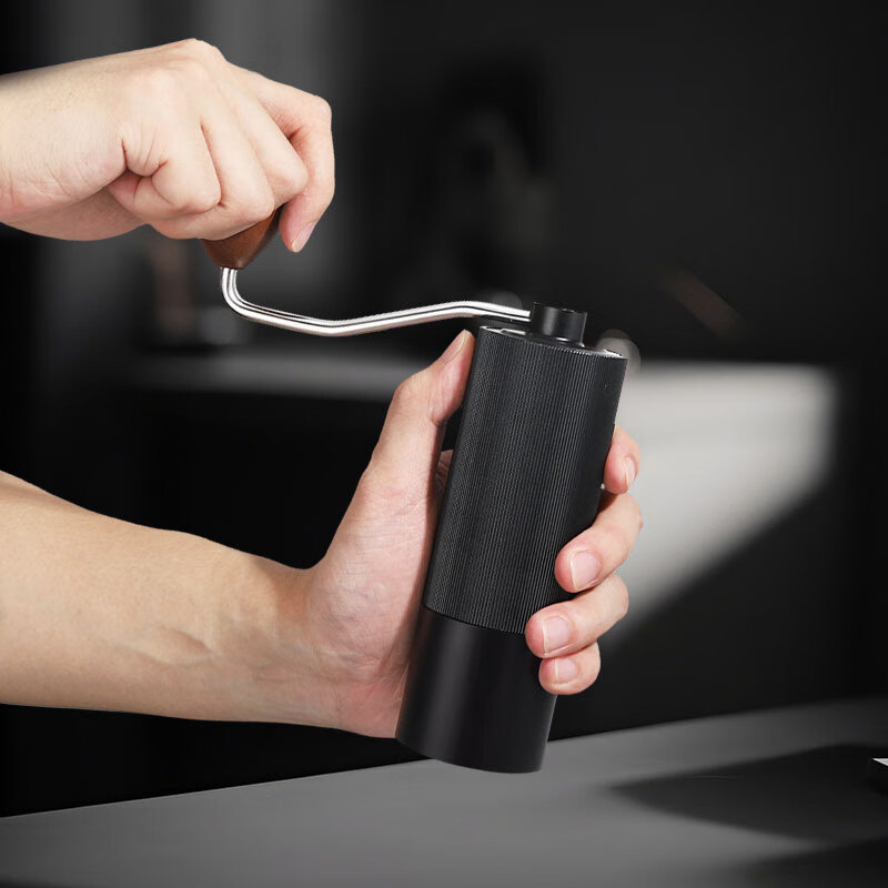 Mongdio hand grinder coffee bean grinder portable hand grinder coffee machine deep space gray-pentagonal grinding core C1 steel core series