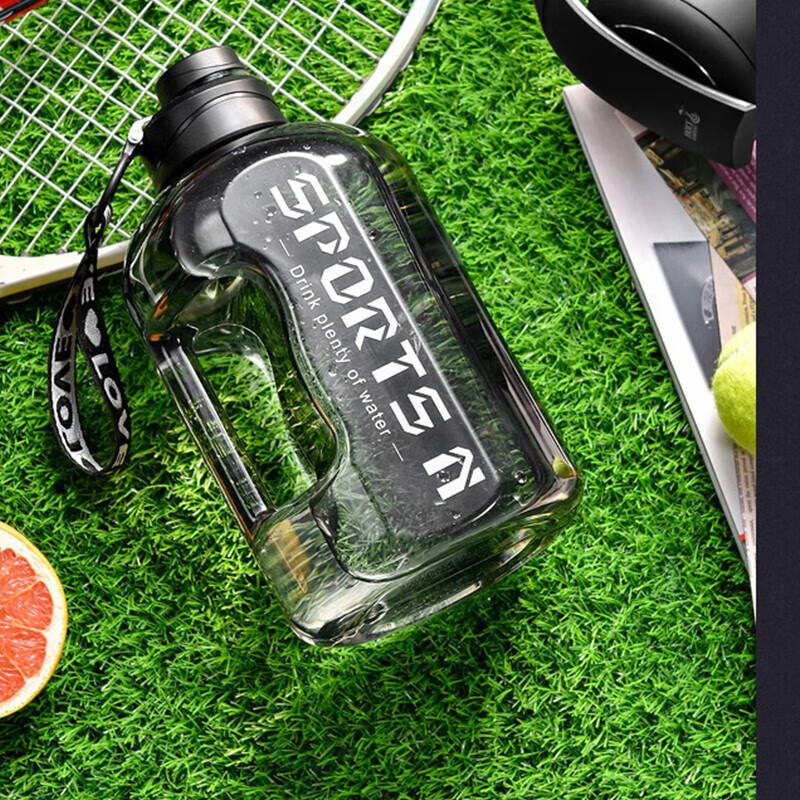 Baoguan Ton Cup Ton Bucket Water Cup Extra Large Capacity Food Grade Sports Kettle Men's High Temperature Resistant Tea Water Separation Cup Food Grade PC Ton Ton Bucket 1700ml