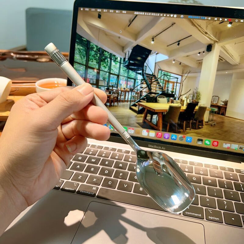 Vinoa stainless steel spoon Internet celebrity high-looking fruit watermelon spoon lantern spoon Korean creative soup eating spoon Starlight Silver 1 piece treasure light luxury high-looking rice spoon extended handle