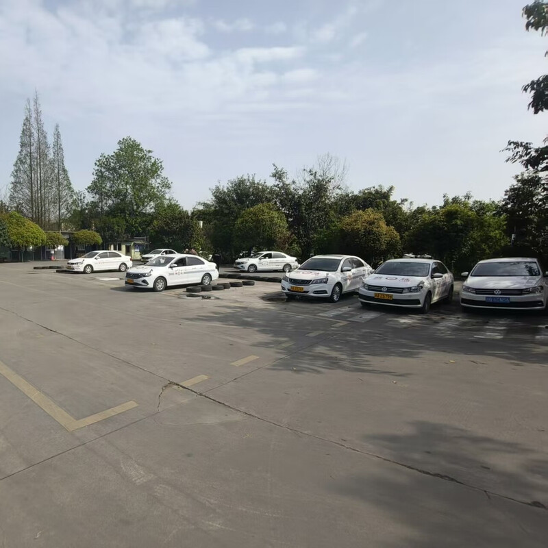 Driving School Service Qingbaijiang Jieshun Driving School C1 Manual Transmission Regular Class with Multiple Persons and One Car