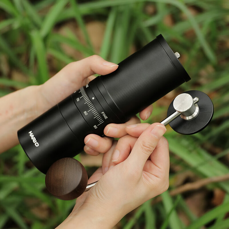 HARIO new stainless steel core hand grinder coffee bean grinder precision adjustment household portable outdoor stainless steel core grinder capacity 24g