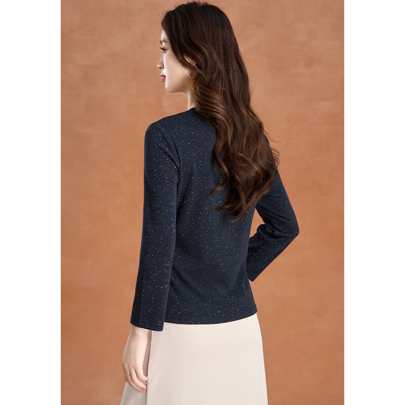 Kebel's high-end temperament, age-reducing slimming bottoming shirt for women 2025 new autumn light luxury style sequined round neck top L