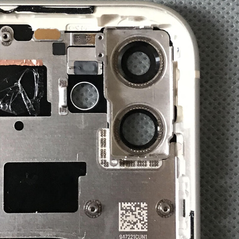 Suitable for Apple 11 shell 11pro original back shell glass back cover iphone11max middle frame assembly 11 frame rear glass note color 9