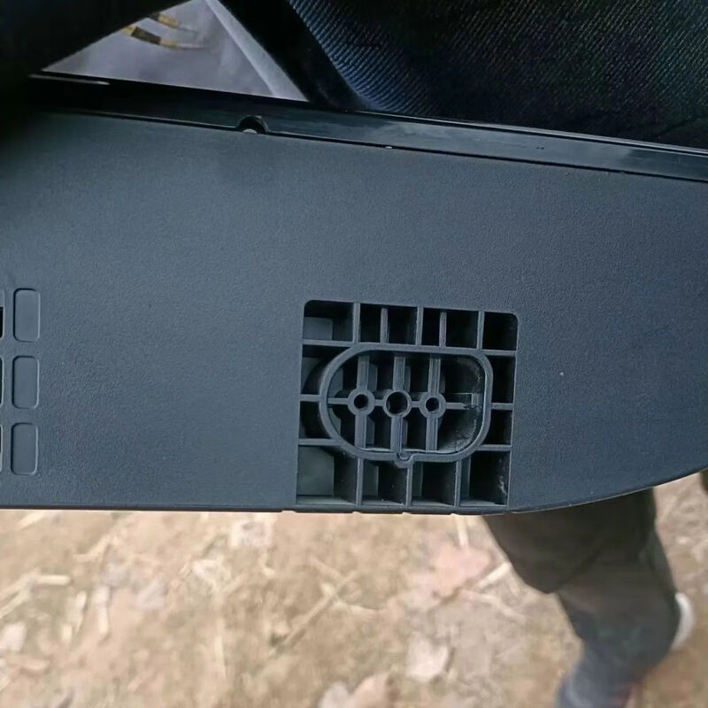 Yancan is suitable for Skyworth TV base bracket 32/43/48/49/50/55/58/65/70/75 desktop support tripod 52-65 inch base bracket screws