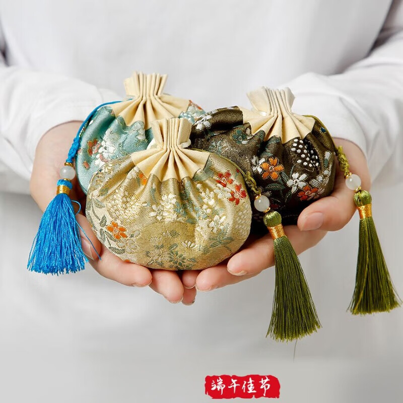 Dragon Boat Festival high-end brocade sachet, antique sachet, tassel sachet, empty bag, mosquito repellent, car pendant, Hanfu, off-white