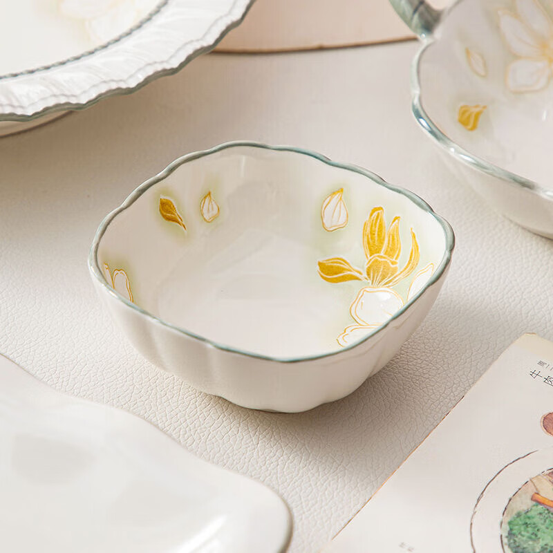 Seto-yaki gold leaf ceramic bowls and plates, high-looking plates, rice bowls, soup bowls, home dining plates, fish plates, 4-pack, Seto-yaki 4-inch flavor plates