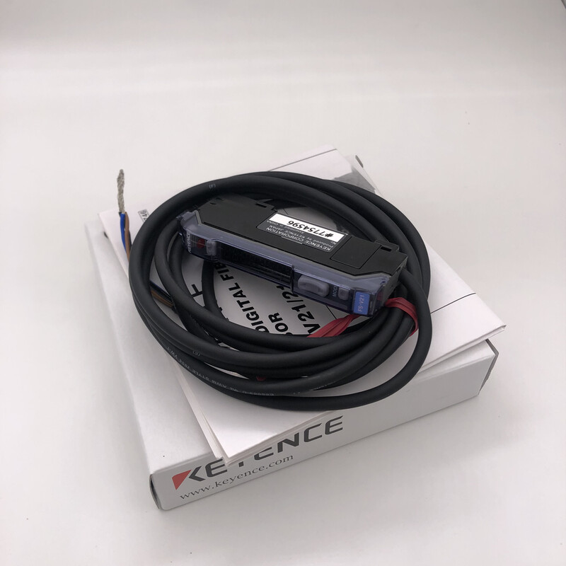 Yue Changsheng original Keyence sensor FS-V series fiber amplifier FS-V1 V12 V21R V31CP V34P FS-V21R new original