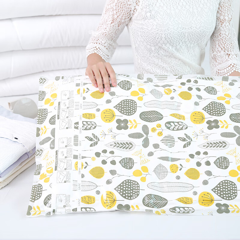 Dr. Storage Vacuum Compression Bag, Quilt Clothes Storage, Travel Organizer Bag, Fashionable Banana Leaf Style 4 Big 6 Contains Hand Pump