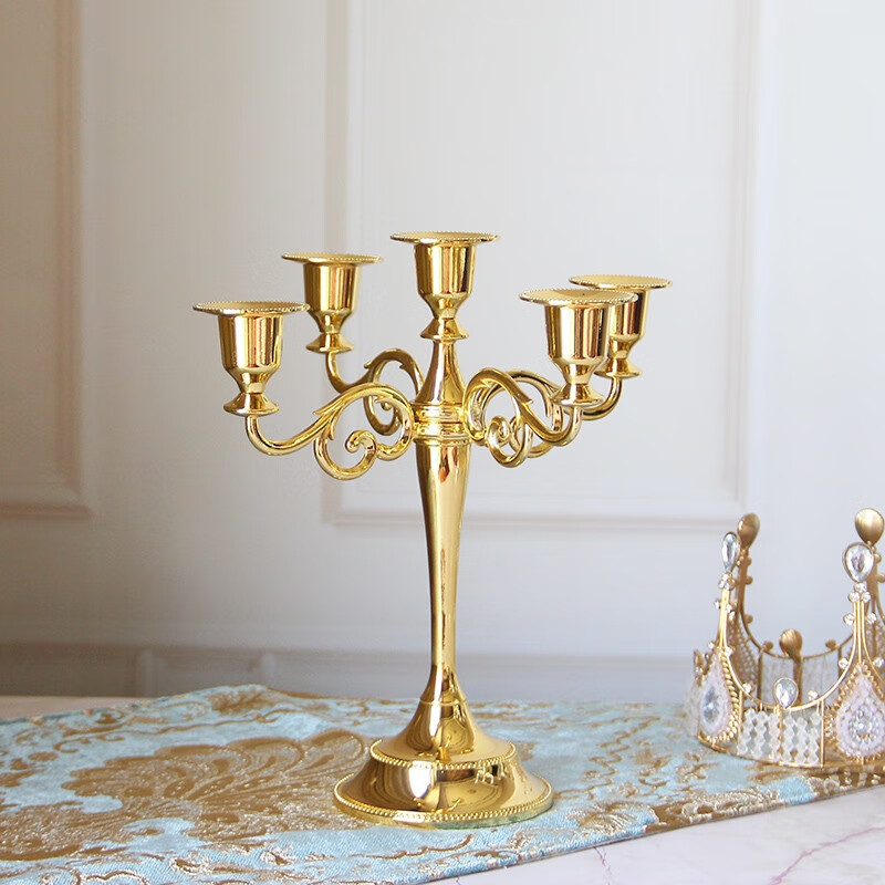 Three-headed Tiger Candlestick Ornament European-style retro three-headed five-headed candlestick hotel wedding candlestick Western restaurant candlelight dinner American style 5-headed gold (5 gold long wax free)