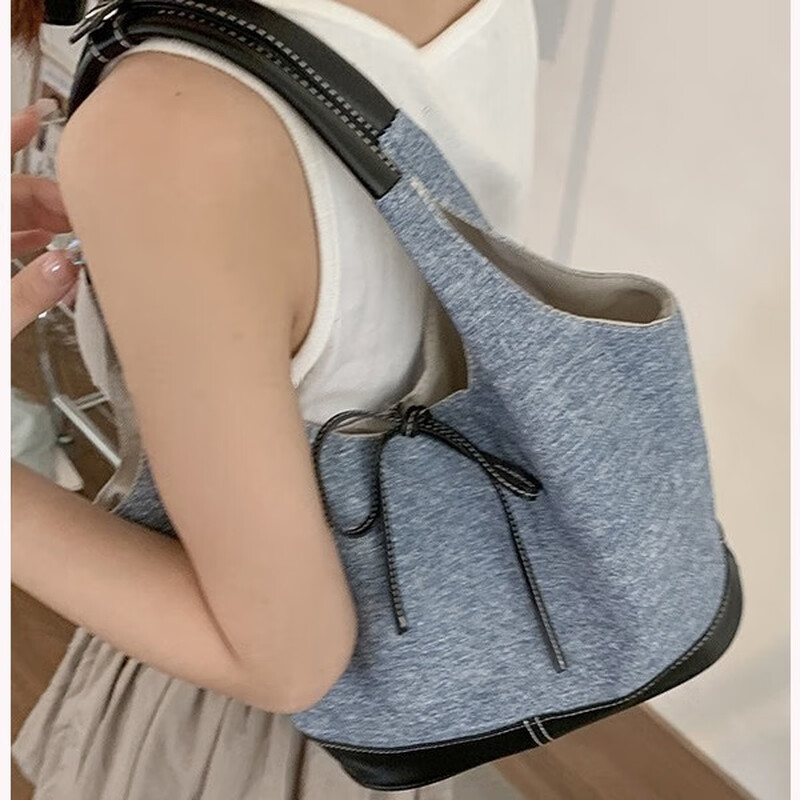 Korean niche stitching tote bag for women new commuter shoulder underarm bag blue