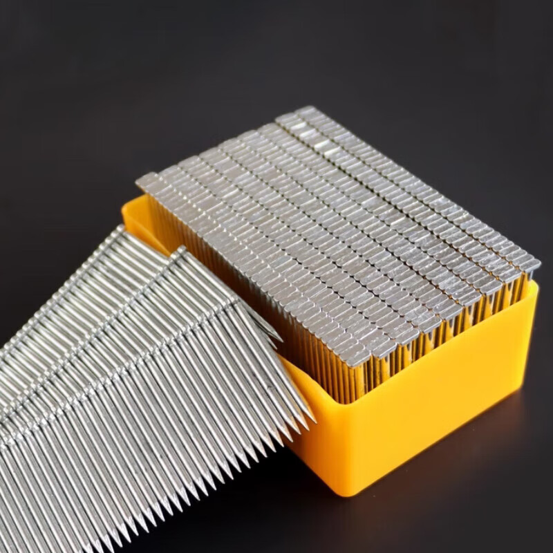 Peifan steel row nails, cement nail gun, gas nail line trough, foot line steel nails, carpentry decoration nails, ST18 400 rounds