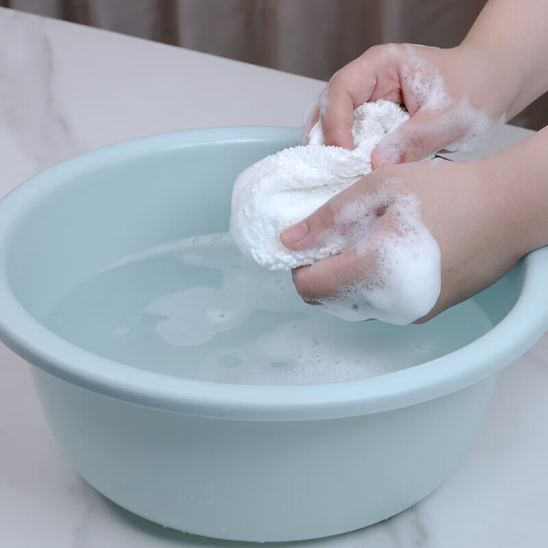 Thickened plastic wash basin, household laundry basin, vegetable basin, student dormitory bath basin, large, medium and small household foot basin, random color, 23cm face wash basin