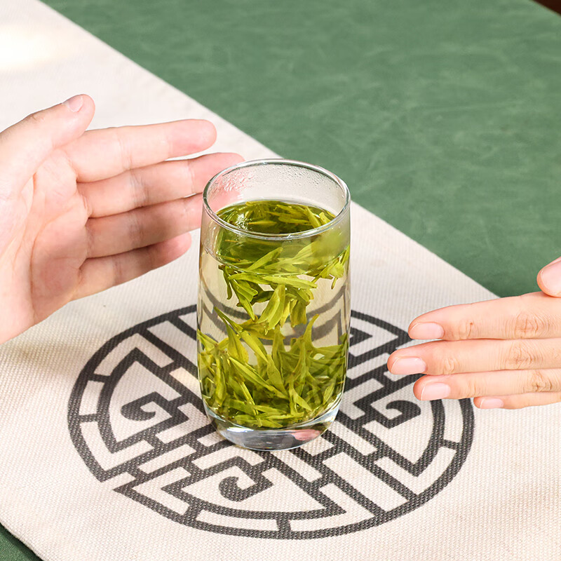 West Lake Brand 2025 New Tea Launched Mingqian Selected Premium Old Tea Tree Longjing Tea Paper Bag Green Tea Spring Tea 250g Paper Bag