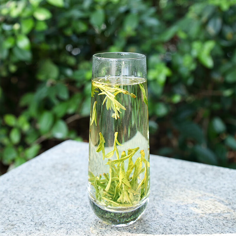 West Lake Brand 2025 New Tea Launched Mingqian Selected Premium Old Tea Tree Longjing Tea Paper Bag Green Tea Spring Tea 250g Paper Bag