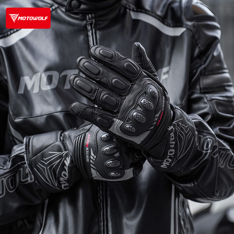 MOTOWOLF motorcycle gloves are warm in winter, thickened and velvet, waterproof, windproof and fall-proof, genuine leather motorcycle riding equipment
