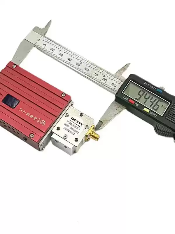 FPV video transmitter 1.2Ghz1.3Ghz wireless 8W RF power long-distance transmission with a set of 12dbi antenna receiving and receiving