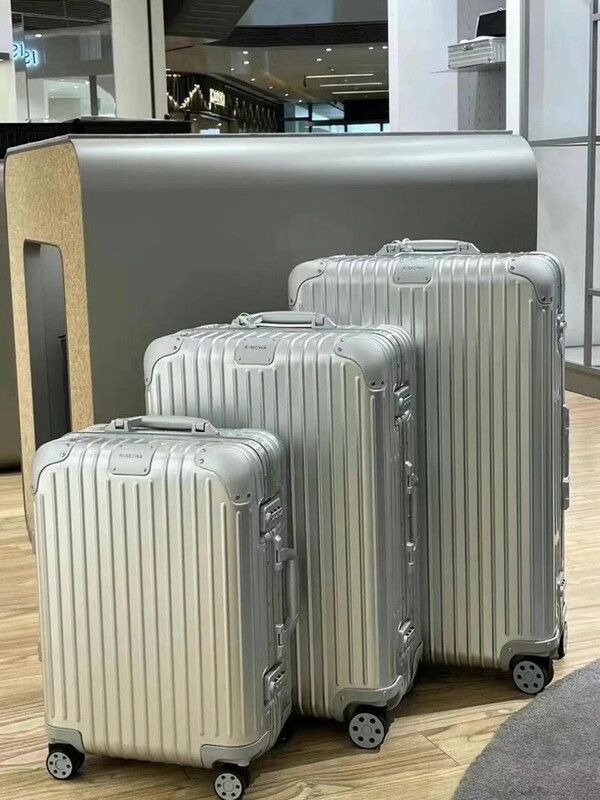 RIMOWA/Carry-on suitcase 20 inches 21Essential suitcase 30-inch suitcase checked trolley case matte black 20-inch cabin suitcase