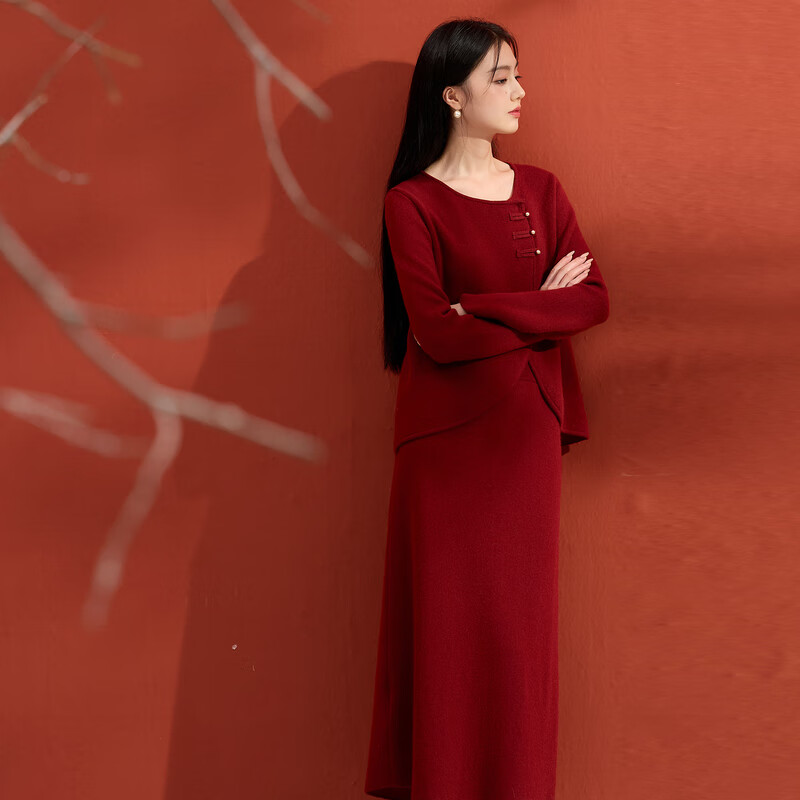 Sancai 2025 winter new Chinese style lucky red knitted suit sweater high waist skirt two-piece set M