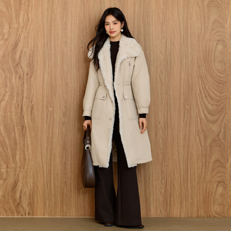 Eveli (eifini) Jiang Xin endorses Eveli large lapel fur splicing jacket fashionable silhouette down jacket 2025 winter new style raw velvet rice long style M