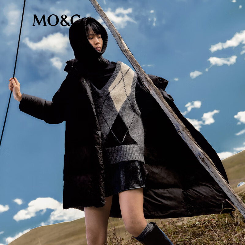 MO&Co. Down Jacket 90 velvet fluorine-free waterproof surface layer detachable hood head and neck integrated protection mid-length high fluffy light outdoor black S /160