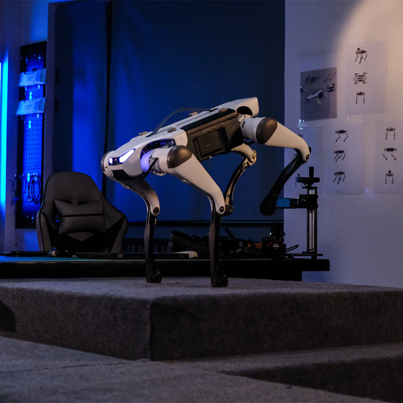 YUNSHENCHU Cloud Deep Four-legged AI Robot Dog Bionic Intelligent Machine Electronic Dog Four-legged Robot Mechanical Dog Electronic Pet Dog Programming Dog Legs Customizable Rental and Lease Available in Stock (Consult Customer Service before placing an order)