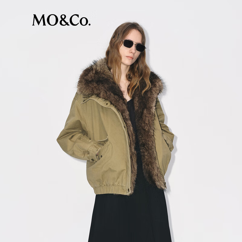 MO&Co. Jacket Filled 2025 Winter New Product Detachable Fur Collar Assute Dyed Khaki Harrington Jacket MBE4COT020 Khaki S /160